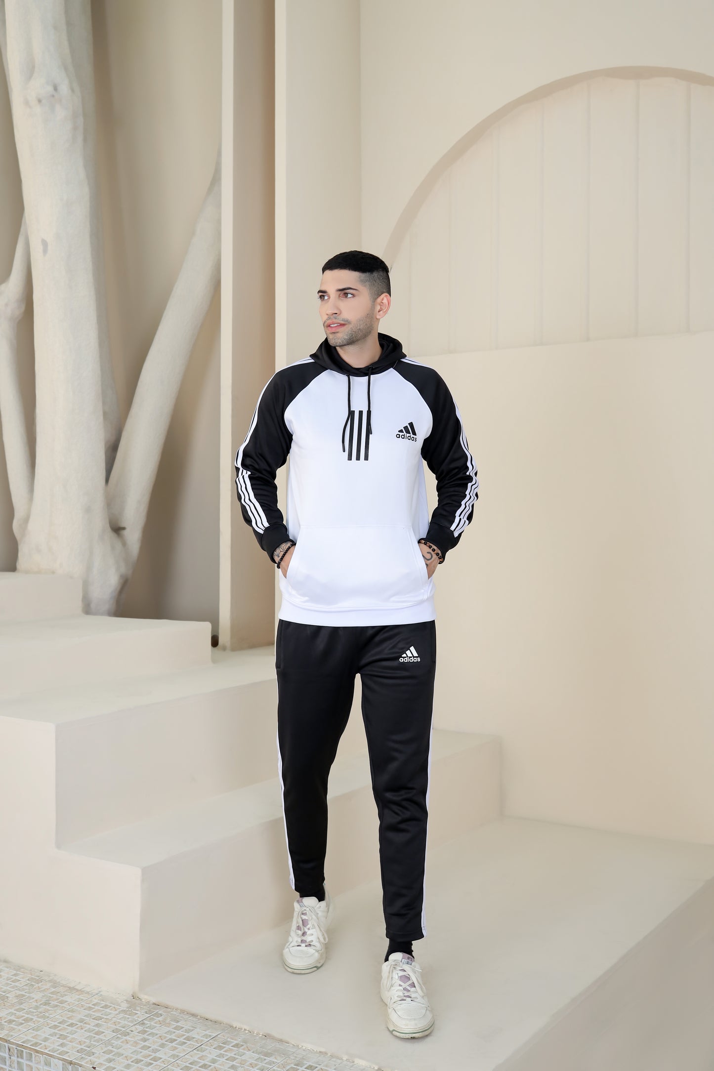 SIGNATURE TRACKSUIT