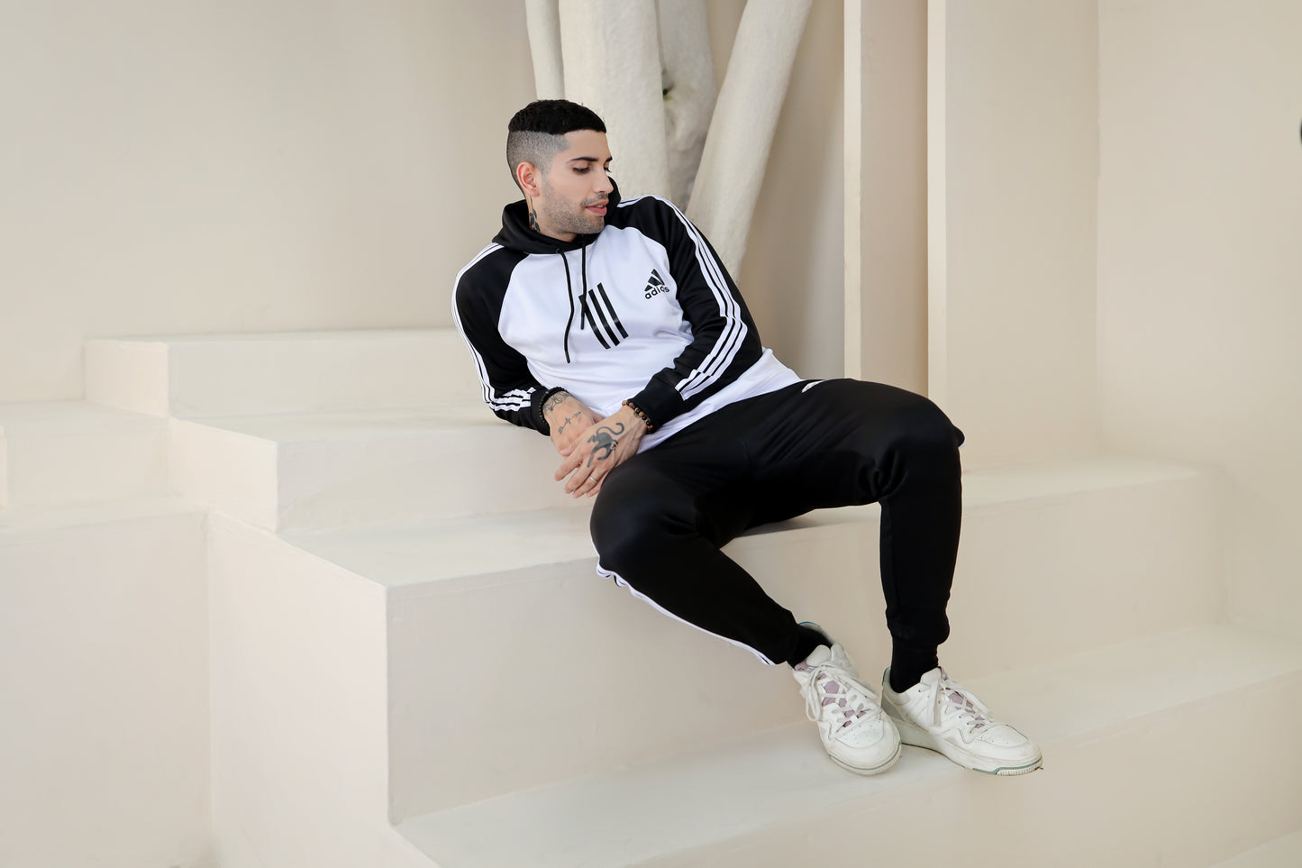 SIGNATURE TRACKSUIT