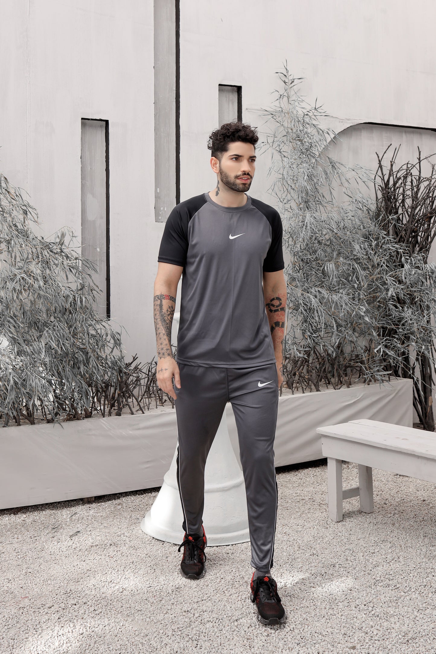 Gloed In de omgeving van Thriller Nike-Mad Grey & Black(Tracksuit) – Elite Wear